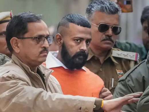 शराब घोटाले में केजरीवाल वजीर, सुकेश चंद्रशेखर का दावा 